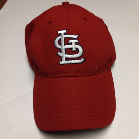 Unisex STL Cardinals V. Back Cap. - Picture 1 of 3